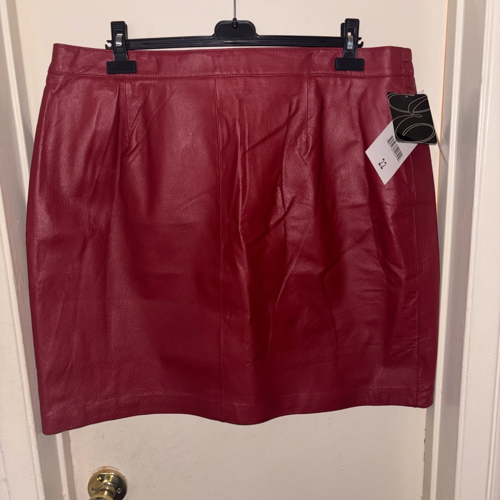 Elegant Red Pencil Skirt